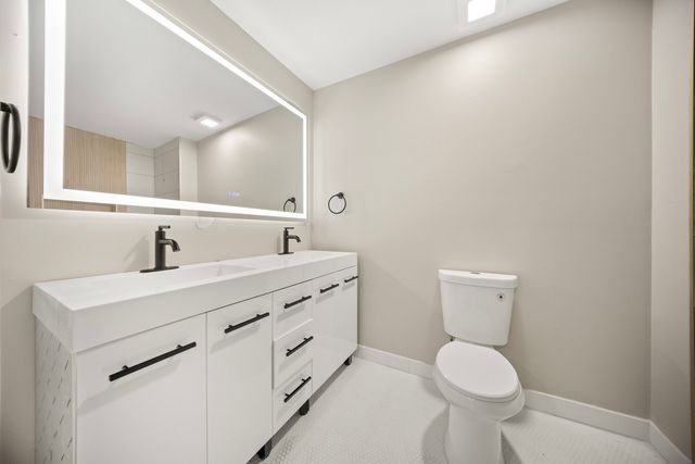 2237 W Polk Street, Chicago, IL 60612