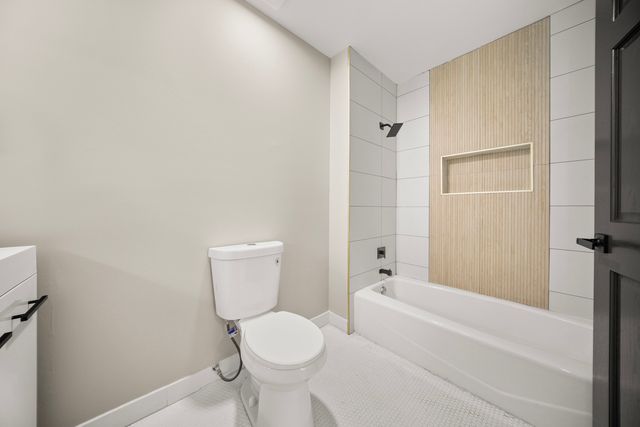 2237 W Polk Street, Chicago, IL 60612