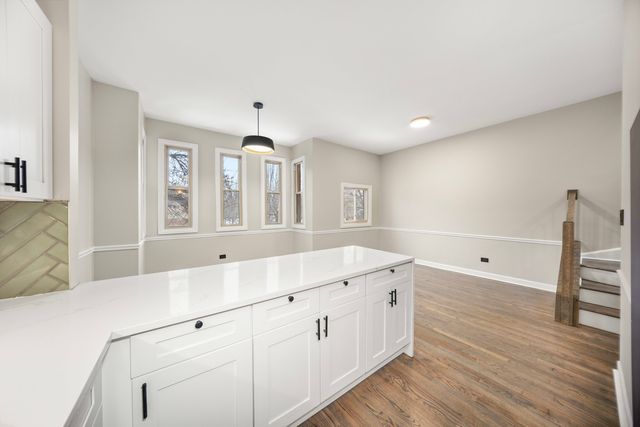 2237 W Polk Street, Chicago, IL 60612