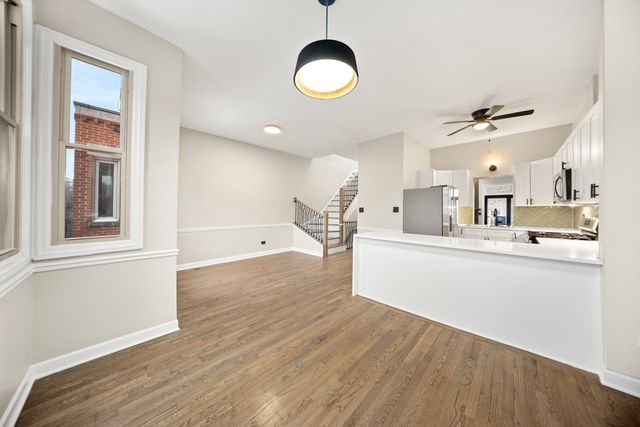 2237 W Polk Street, Chicago, IL 60612