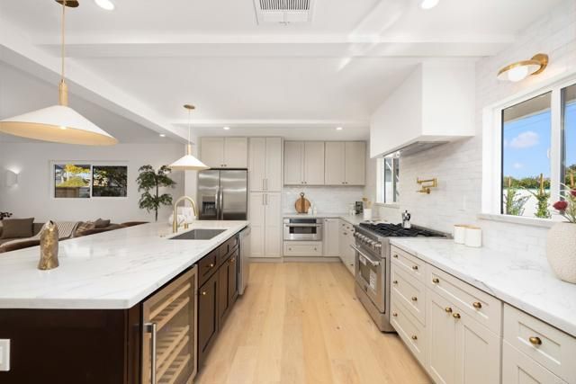 21792 Kaneohe Ln, Huntington Beach, CA 92646