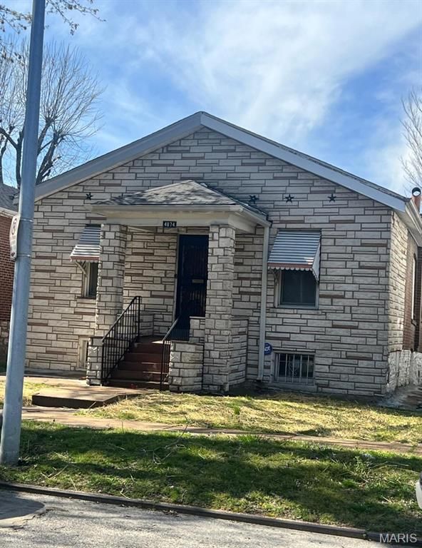 4874 Margaretta Avenue, St Louis, MO 63115