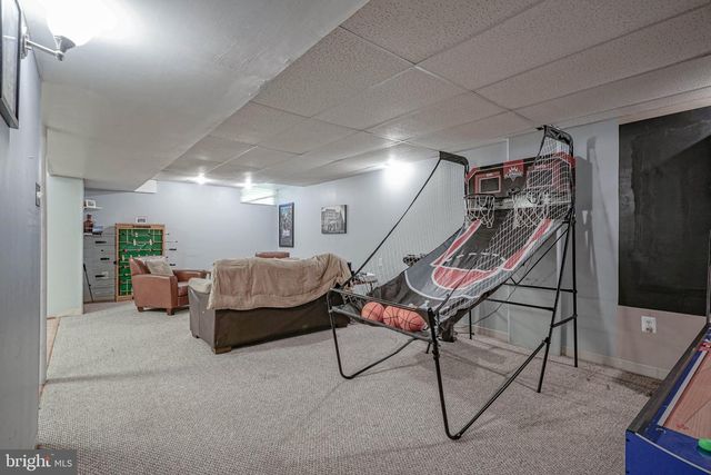 8 DOWNING LN, Sewell, NJ 08080