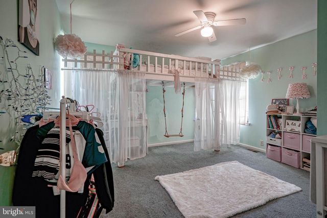 8 DOWNING LN, Sewell, NJ 08080