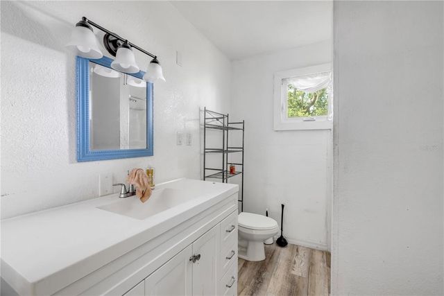 102 N BROOKS CIRCLE, Oak Hill, FL 32759