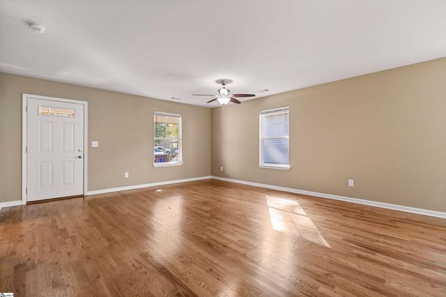 207 Ridgeway Drive, Greenville, SC 29607