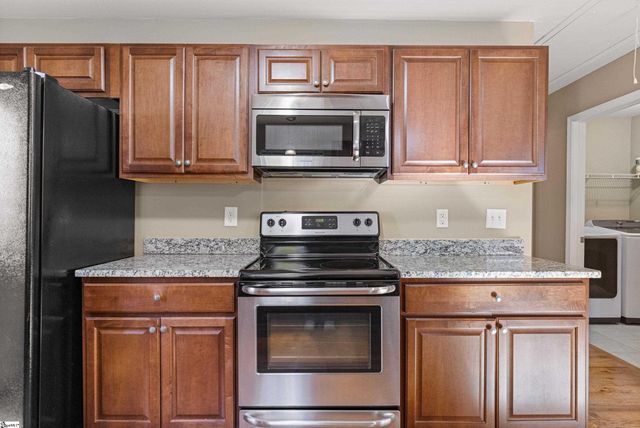 207 Ridgeway Drive, Greenville, SC 29607