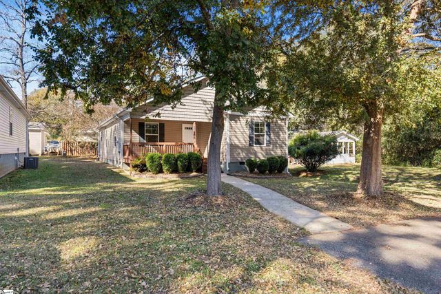 207 Ridgeway Drive, Greenville, SC 29607