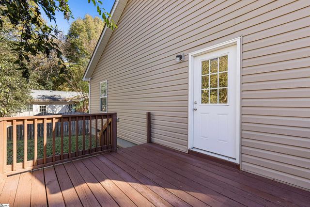 207 Ridgeway Drive, Greenville, SC 29607