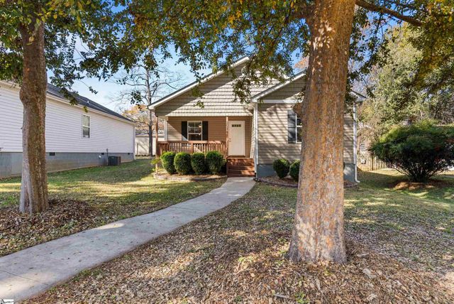 207 Ridgeway Drive, Greenville, SC 29607