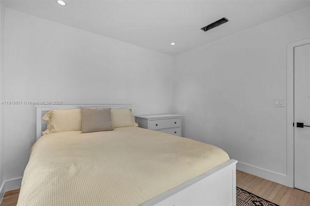 4151 El Prado Blvd, Miami, FL 33133