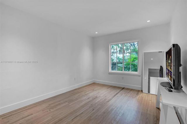 4151 El Prado Blvd, Miami, FL 33133