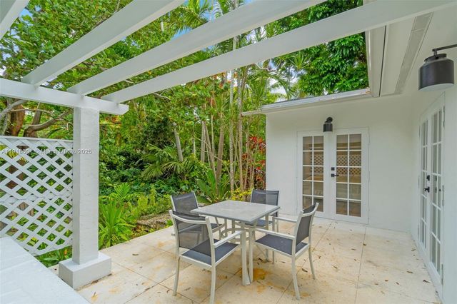 4151 El Prado Blvd, Miami, FL 33133