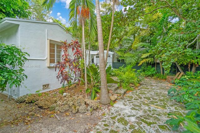 4151 El Prado Blvd, Miami, FL 33133