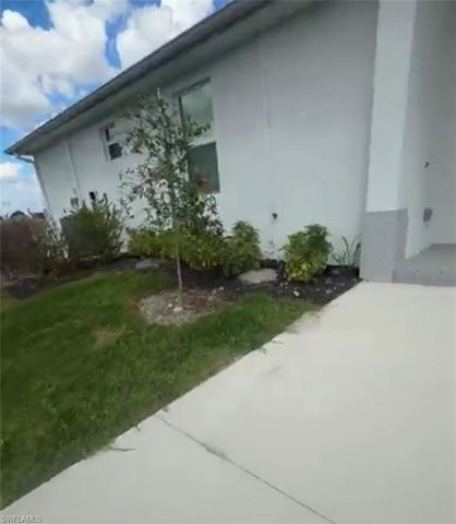 103 Pennfield St, Lehigh Acres, FL 33974