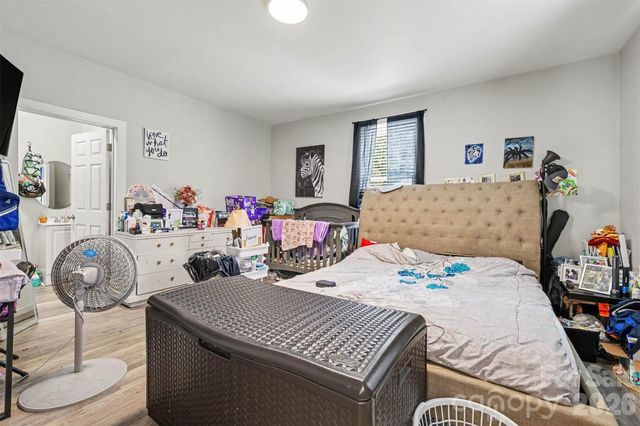 1104 W 7th Avenue, Gastonia, NC 28052