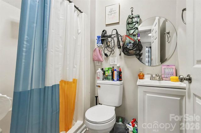 1104 W 7th Avenue, Gastonia, NC 28052