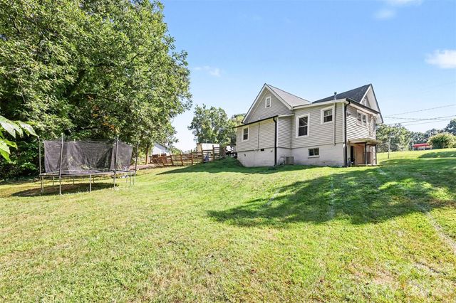 1104 W 7th Avenue, Gastonia, NC 28052