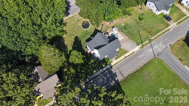 1104 W 7th Avenue, Gastonia, NC 28052