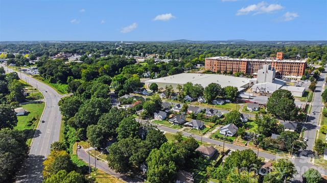1104 W 7th Avenue, Gastonia, NC 28052