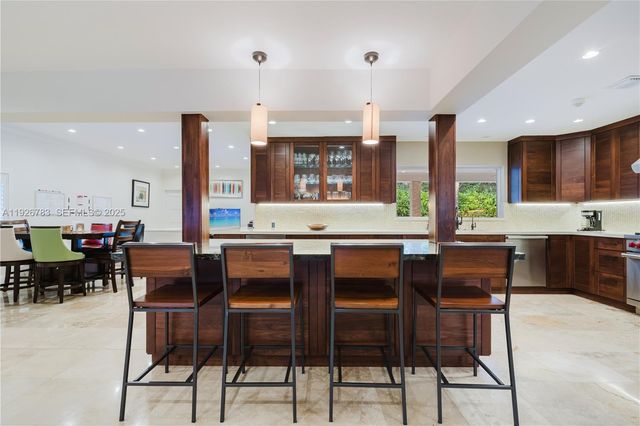 6755 SW 99th Ter, Pinecrest, FL 33156