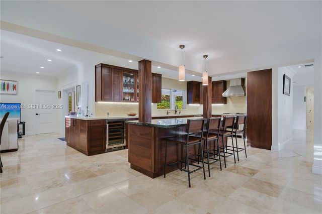 6755 SW 99th Ter, Pinecrest, FL 33156