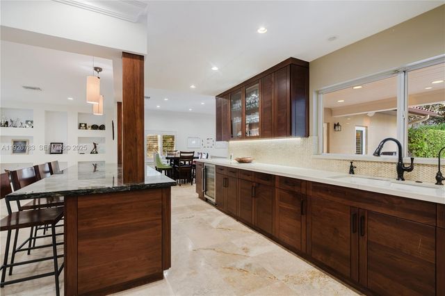 6755 SW 99th Ter, Pinecrest, FL 33156