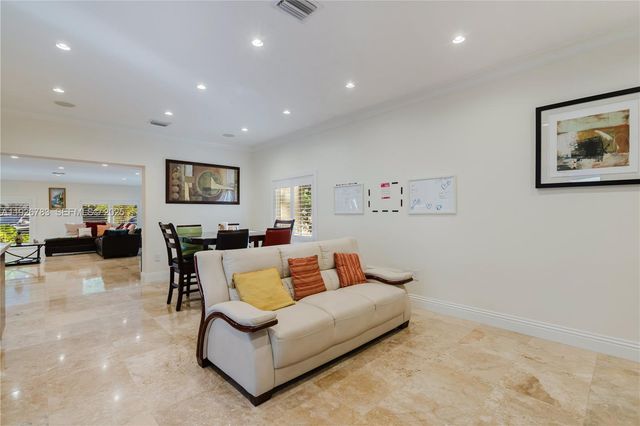 6755 SW 99th Ter, Pinecrest, FL 33156