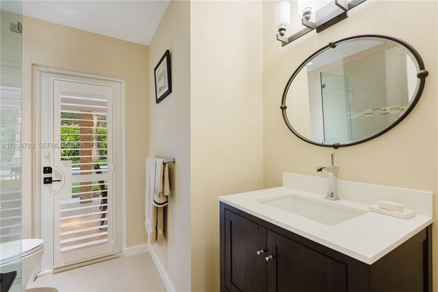 6755 SW 99th Ter, Pinecrest, FL 33156