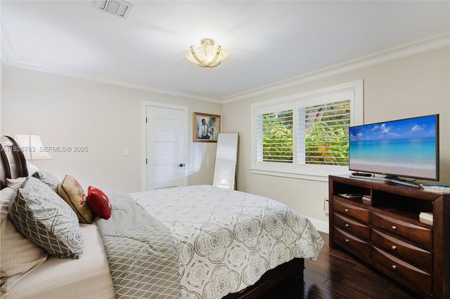 6755 SW 99th Ter, Pinecrest, FL 33156