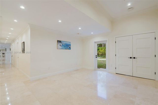 6755 SW 99th Ter, Pinecrest, FL 33156