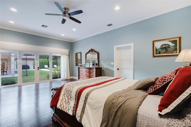 6755 SW 99th Ter, Pinecrest, FL 33156