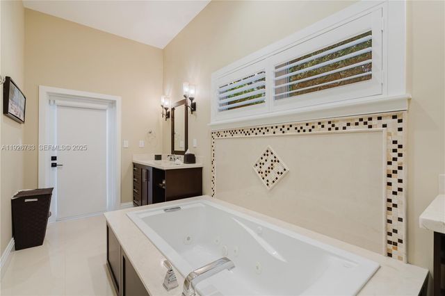 6755 SW 99th Ter, Pinecrest, FL 33156