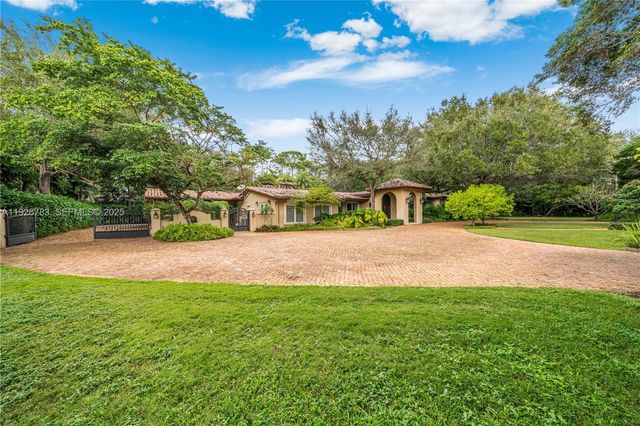 6755 SW 99th Ter, Pinecrest, FL 33156