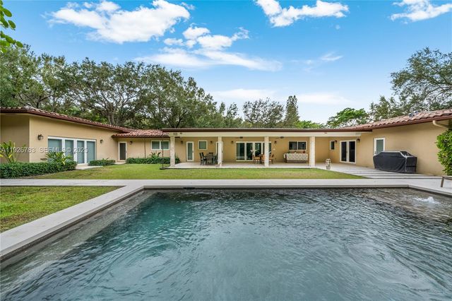 6755 SW 99th Ter, Pinecrest, FL 33156