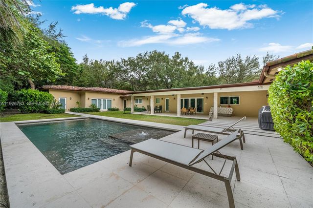 6755 SW 99th Ter, Pinecrest, FL 33156