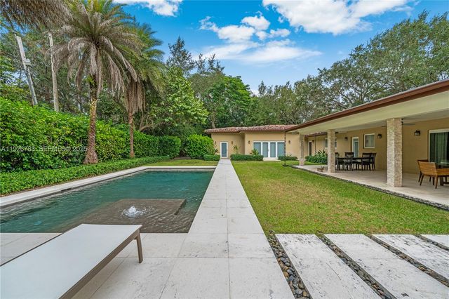 6755 SW 99th Ter, Pinecrest, FL 33156