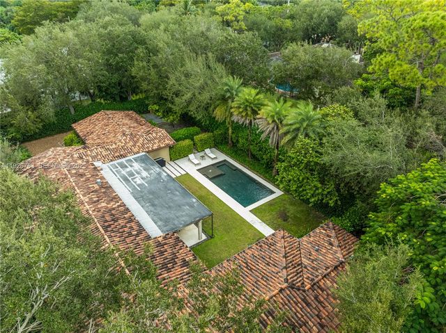 6755 SW 99th Ter, Pinecrest, FL 33156