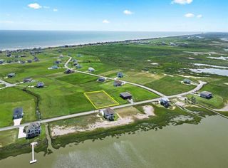 3714 Mitote Drive, Galveston, TX 77554
