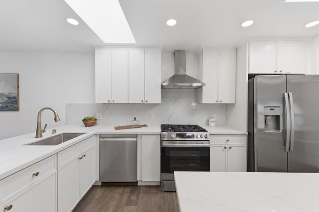 605 Alameda De Las Pulgas, Belmont, CA 94002