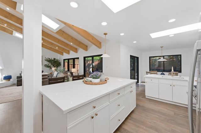 605 Alameda De Las Pulgas, Belmont, CA 94002