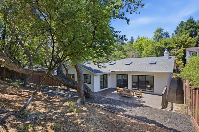 605 Alameda De Las Pulgas, Belmont, CA 94002