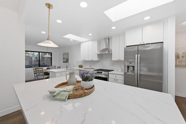 605 Alameda De Las Pulgas, Belmont, CA 94002