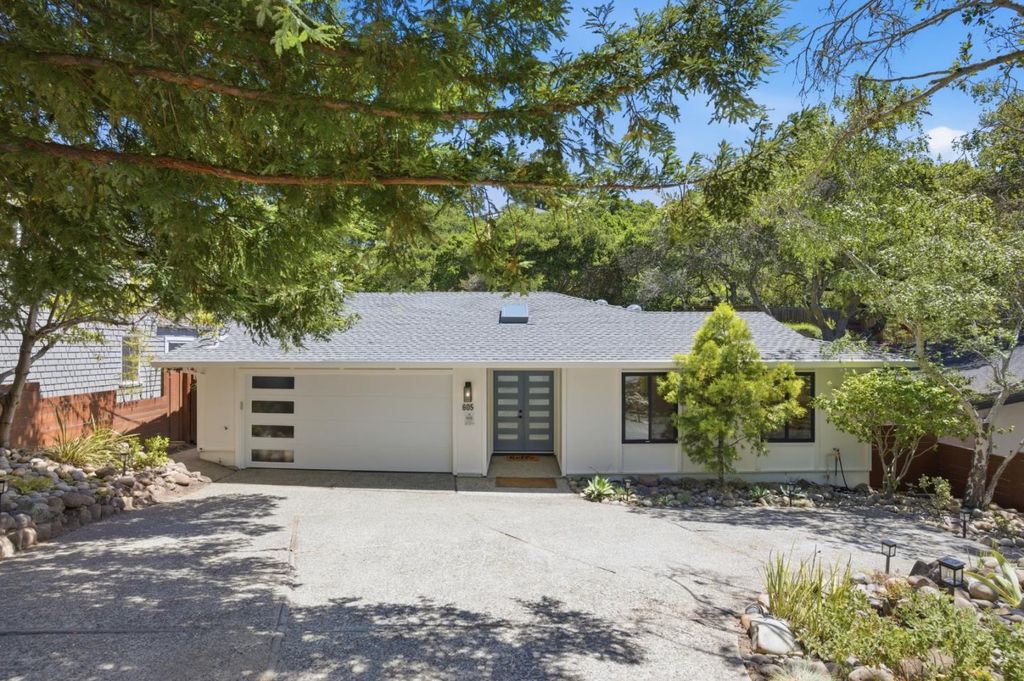 605 Alameda De Las Pulgas, Belmont, CA 94002
