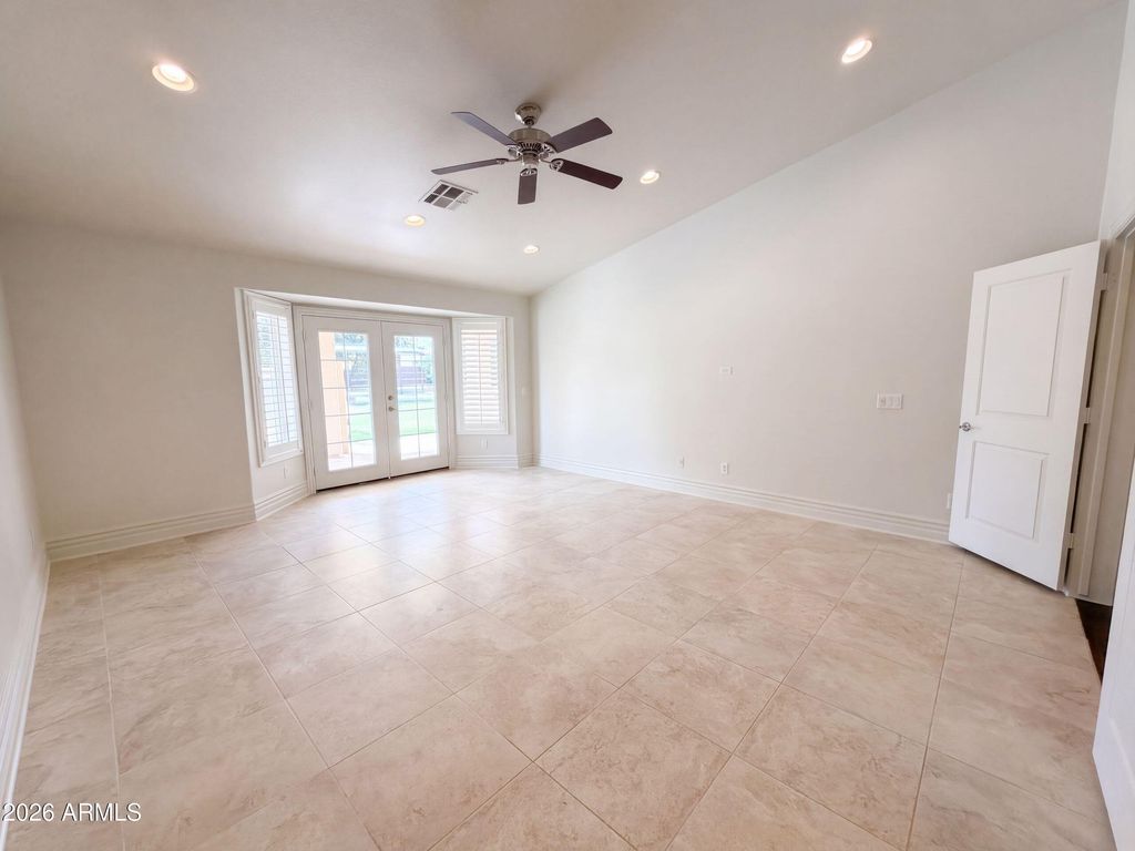 2599 E ARROWHEAD Trail, Gilbert, AZ 85297 — photo 4