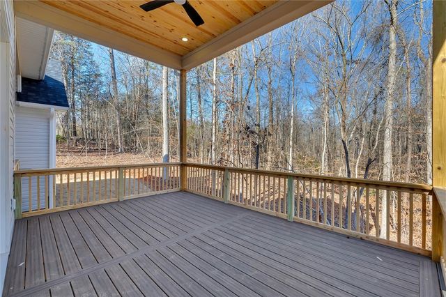 103 Bunker Lane, Westminster, SC 29693