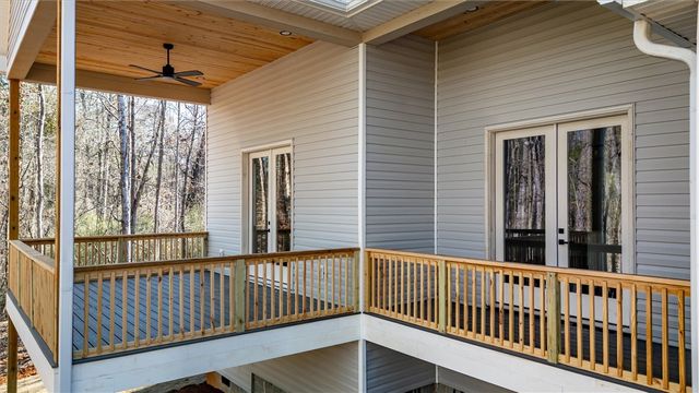 103 Bunker Lane, Westminster, SC 29693