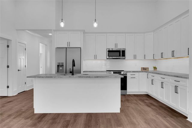 103 Bunker Lane, Westminster, SC 29693