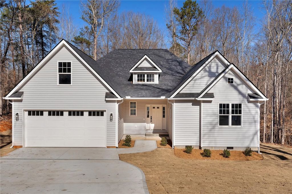 103 Bunker Lane, Westminster, SC 29693