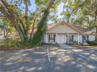 540 Brockinton S, St Simons Island, GA 31522